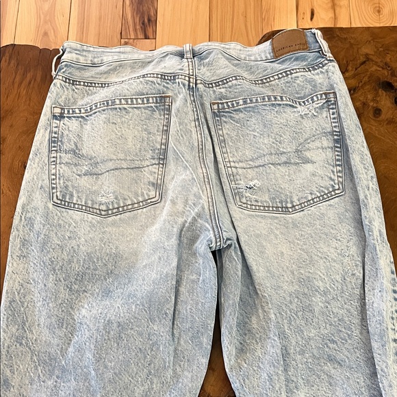 American Eagle Outfitters Light Blue Straight Leg Jeans - Picture 7 of 10